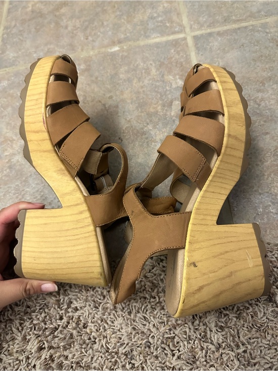 Dr. Scholl's Shoes - Dr. Scholl's Tan Platform Sandals with Wood-Effect Heel
